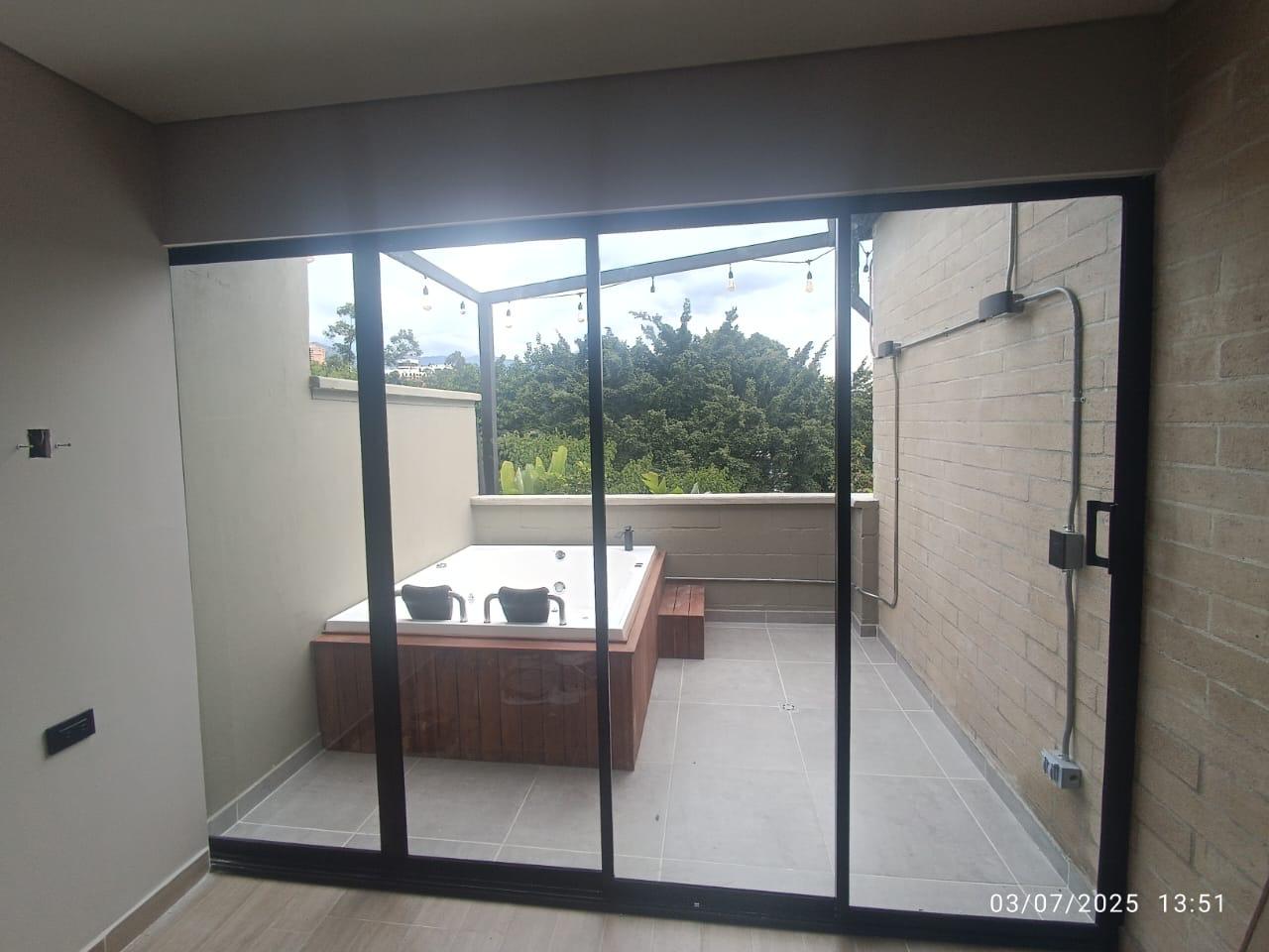 Vidriería metálica